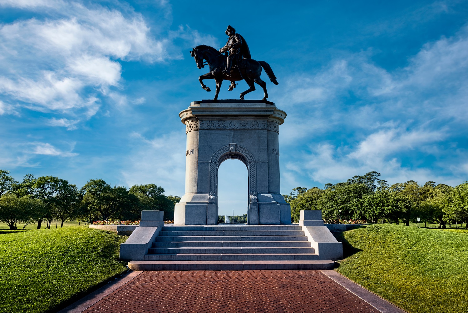 Sam Houston statue