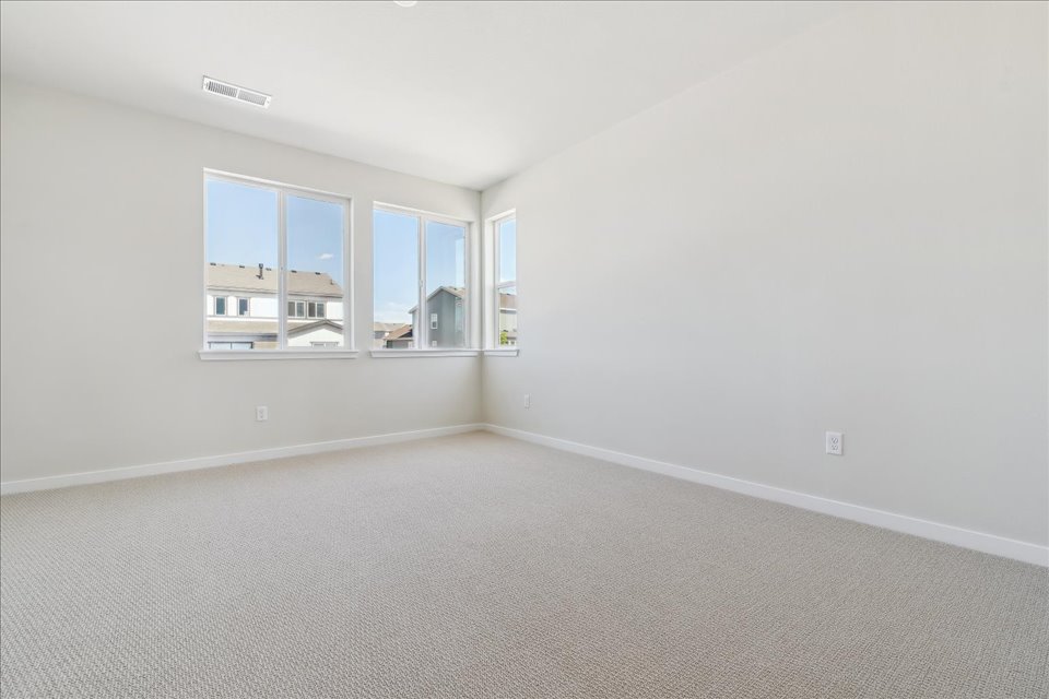 A room with windows.