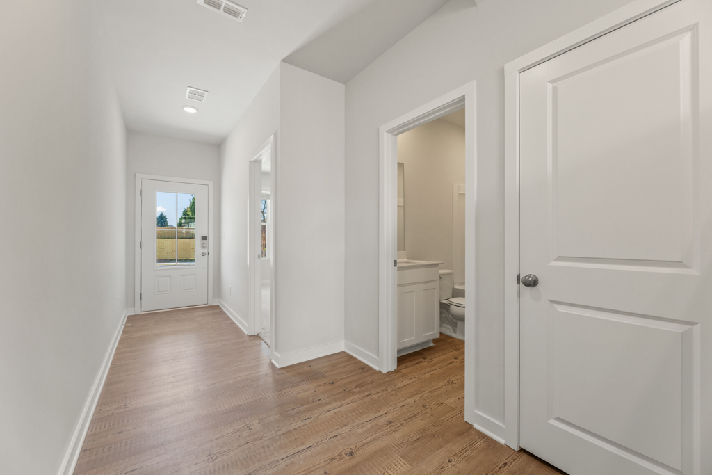 0081 2539 Brown Dove Way
