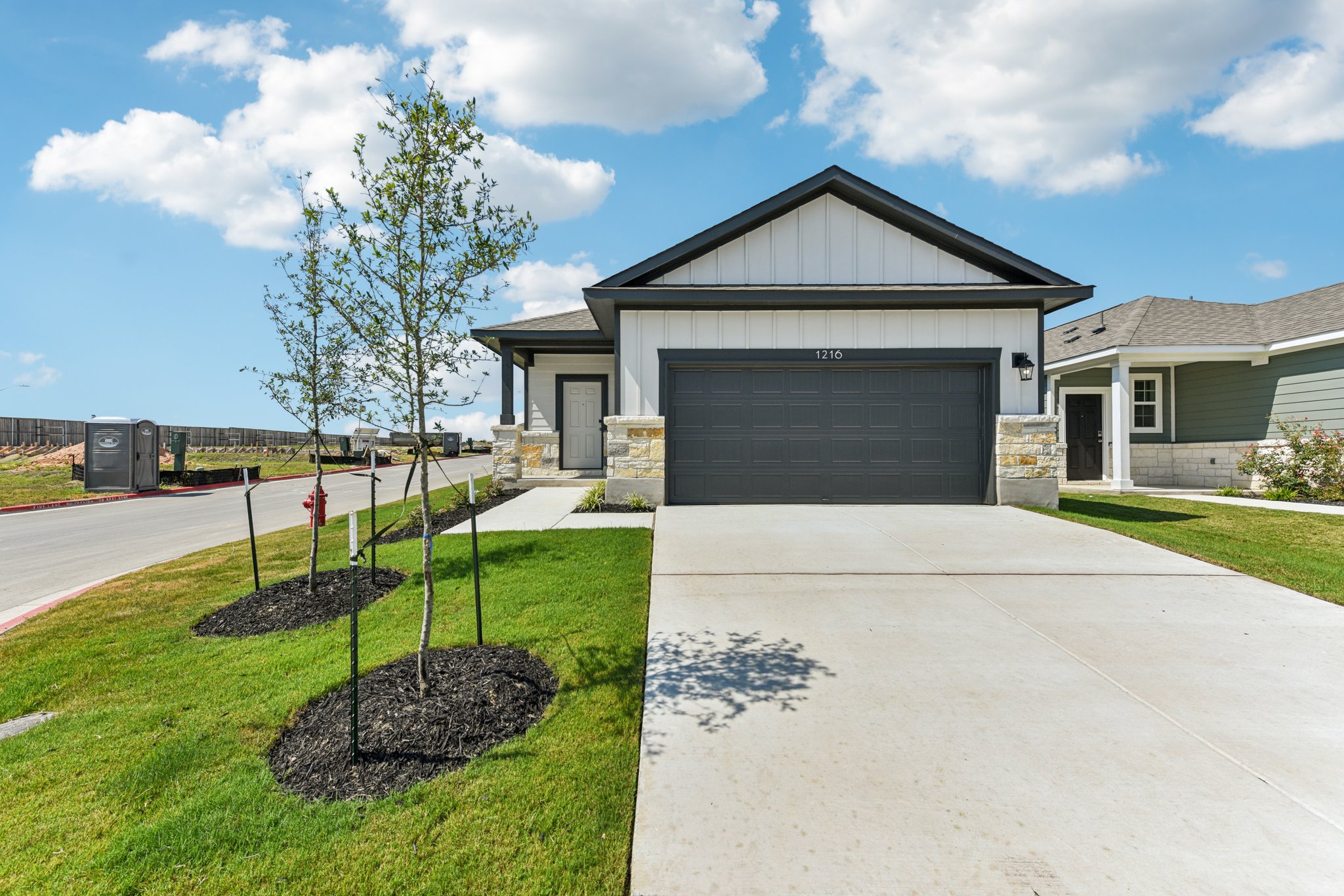 0043 1216 Wild Leaf Way