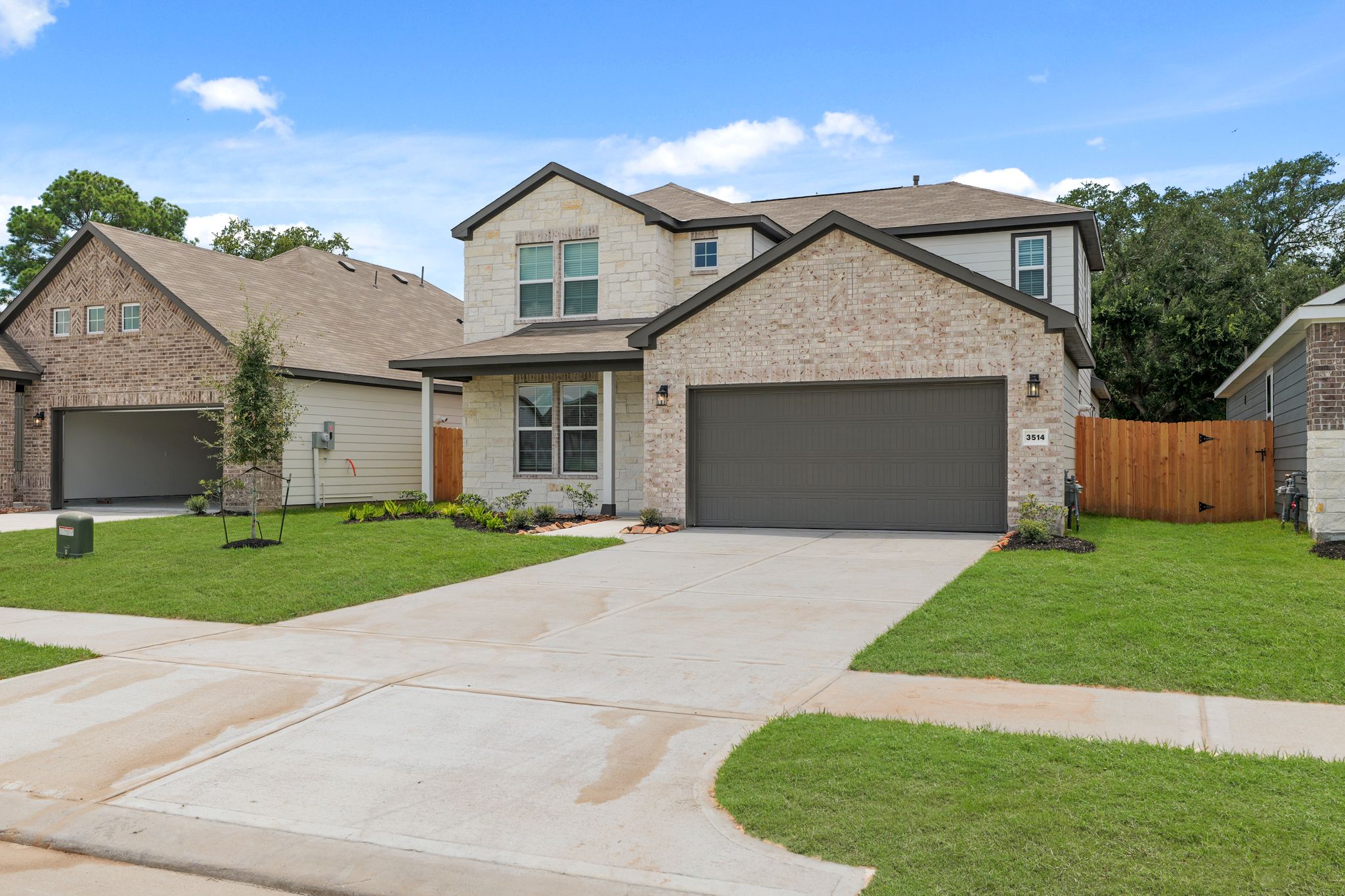 010126 3514 Monroe Street
